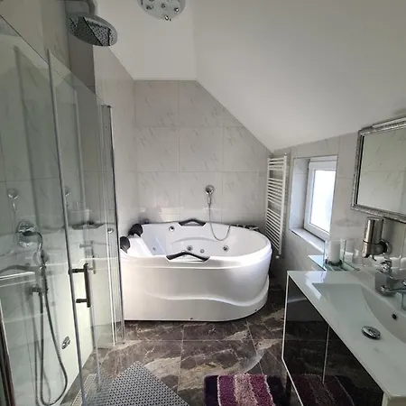 Apartment Rajin